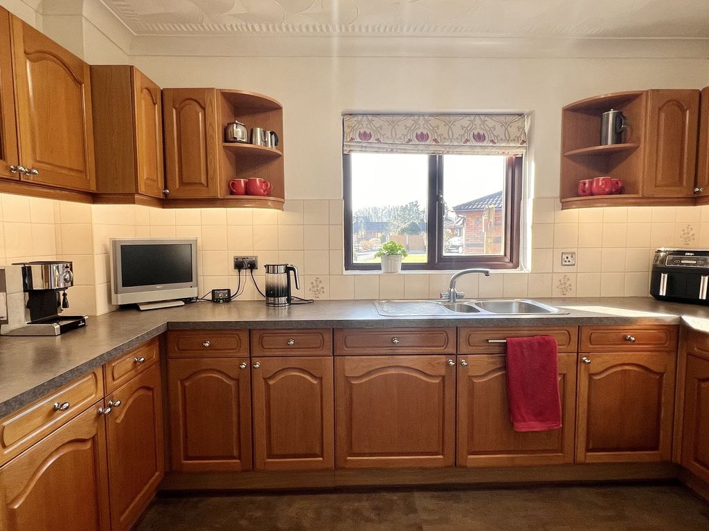 Property photo 2 of 17 Not Specified
