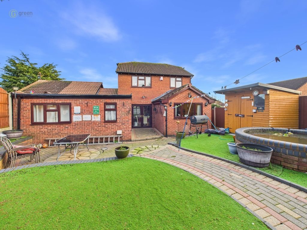 Property photo 2 of 29 Cam04425G0Pr0333Still028