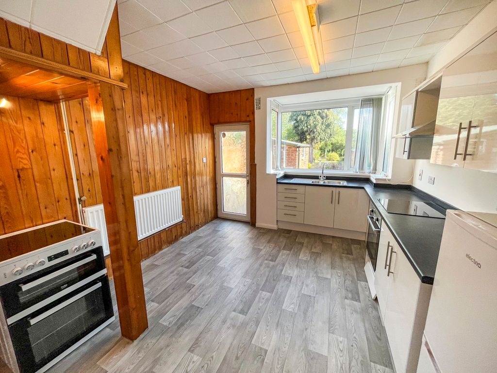 Property photo 3 of 14 Kitchen/Diner