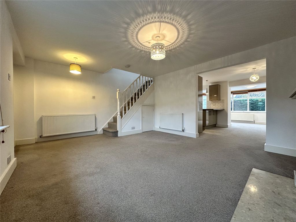 Property photo 3 of 17 Picture No. 16