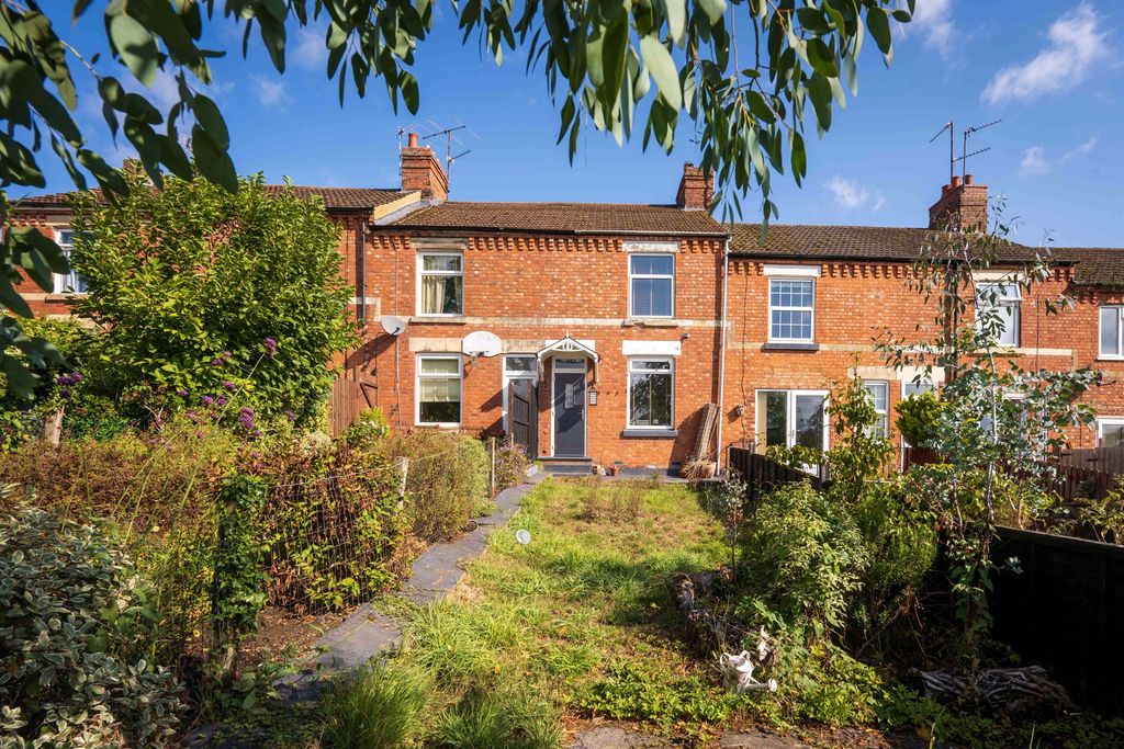 Property photo 3 of 11