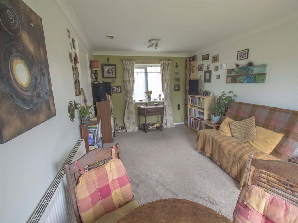 Property photo 3 of 11 Picture No. 10