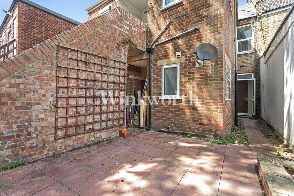 Property photo 3 of 9 Picture No. 05