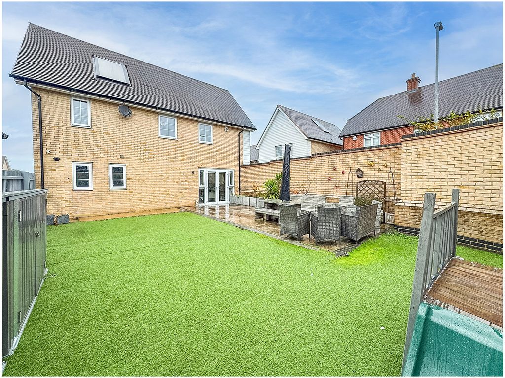 Property photo 2 of 22 Rear