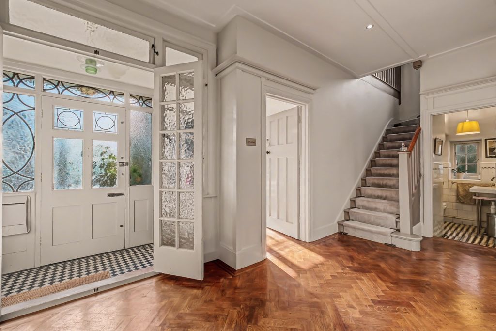 Property photo 2 of 29 4795153