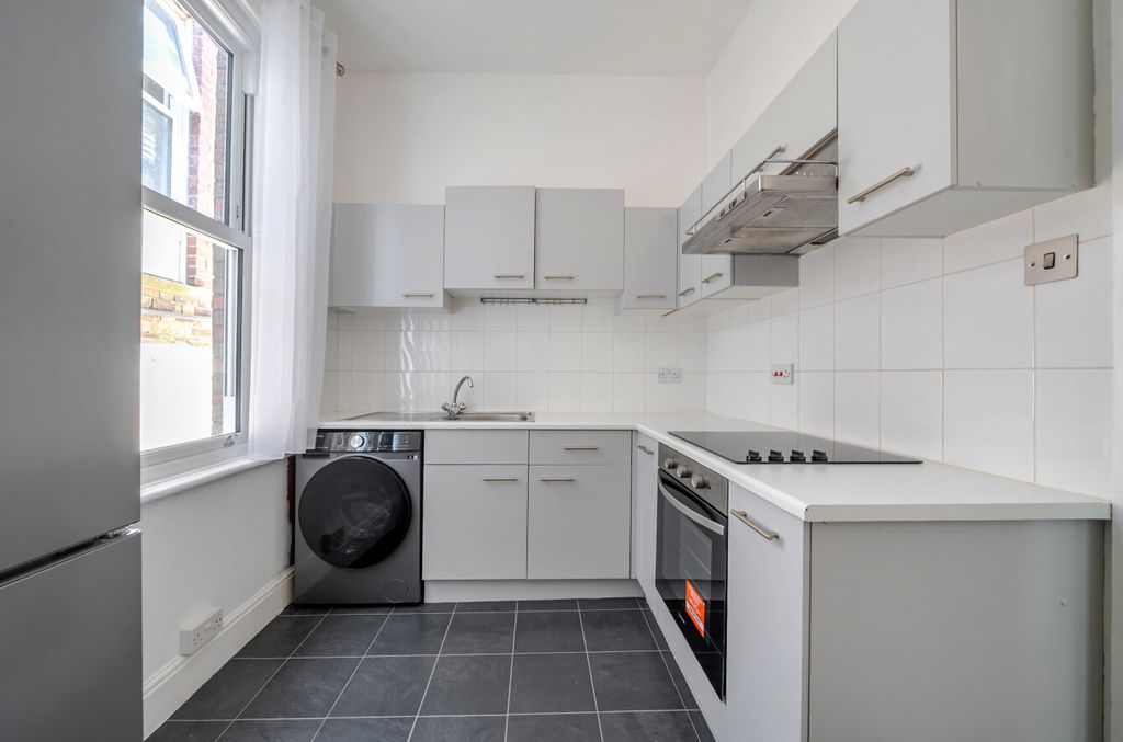 Property photo 3 of 12 1495299-11-6A5769...