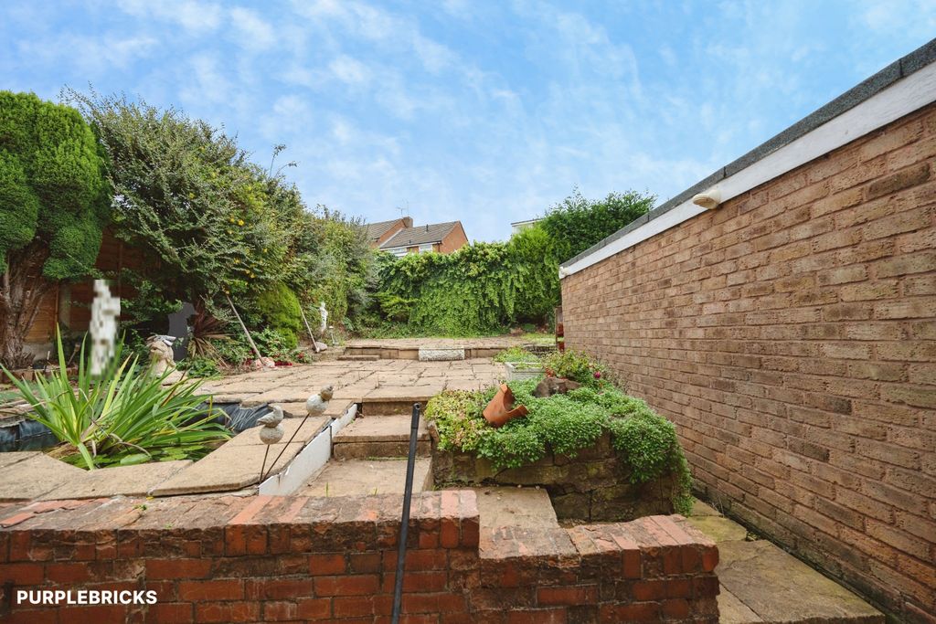 Property photo 2 of 21
