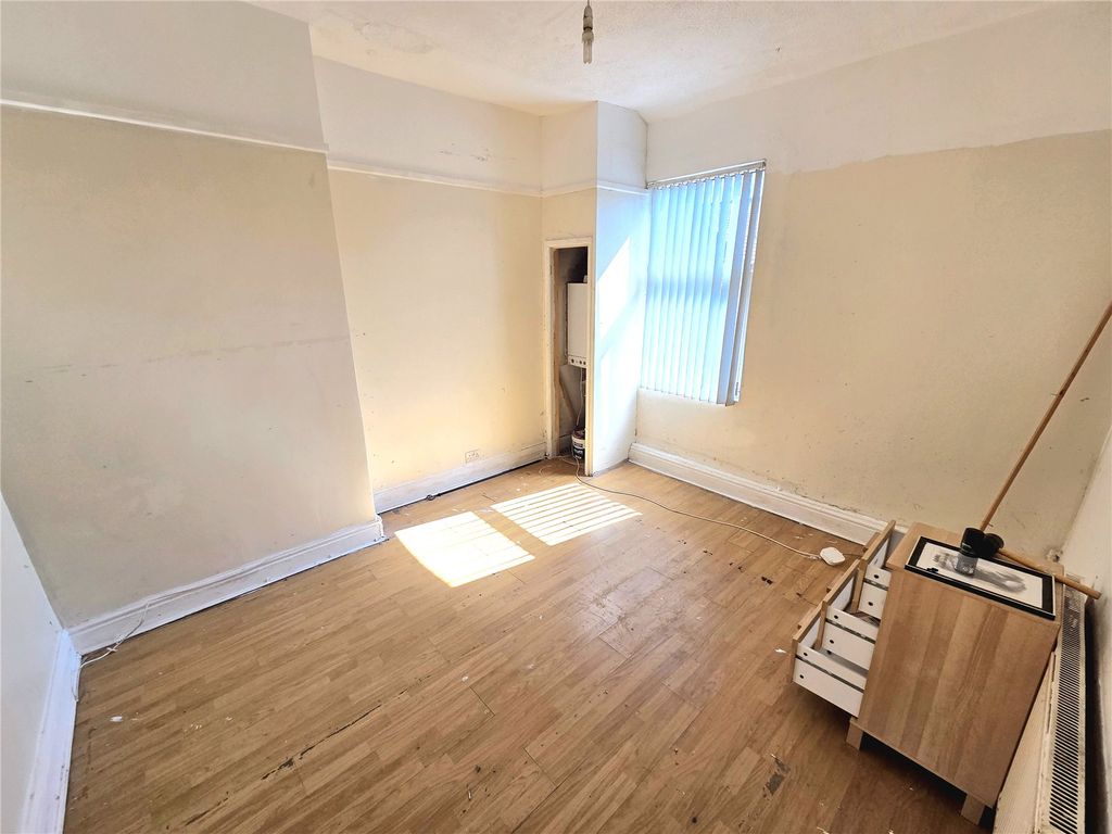 Property photo 3 of 11 Picture No. 09