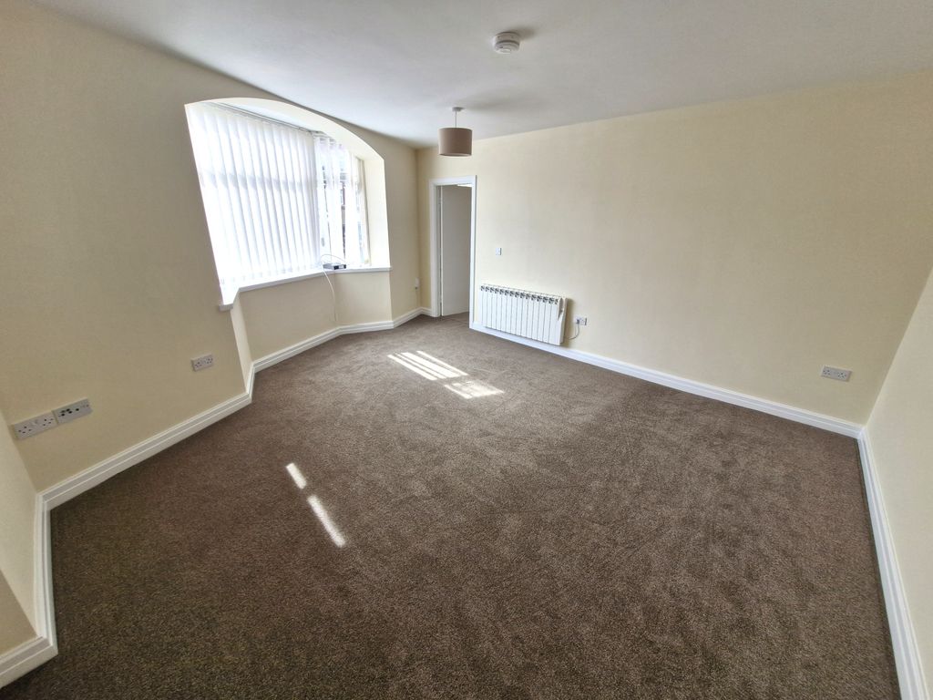 Property photo 2 of 4 Lounge