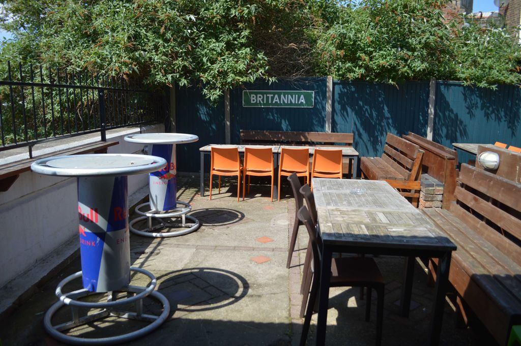 Property photo 2 of 12