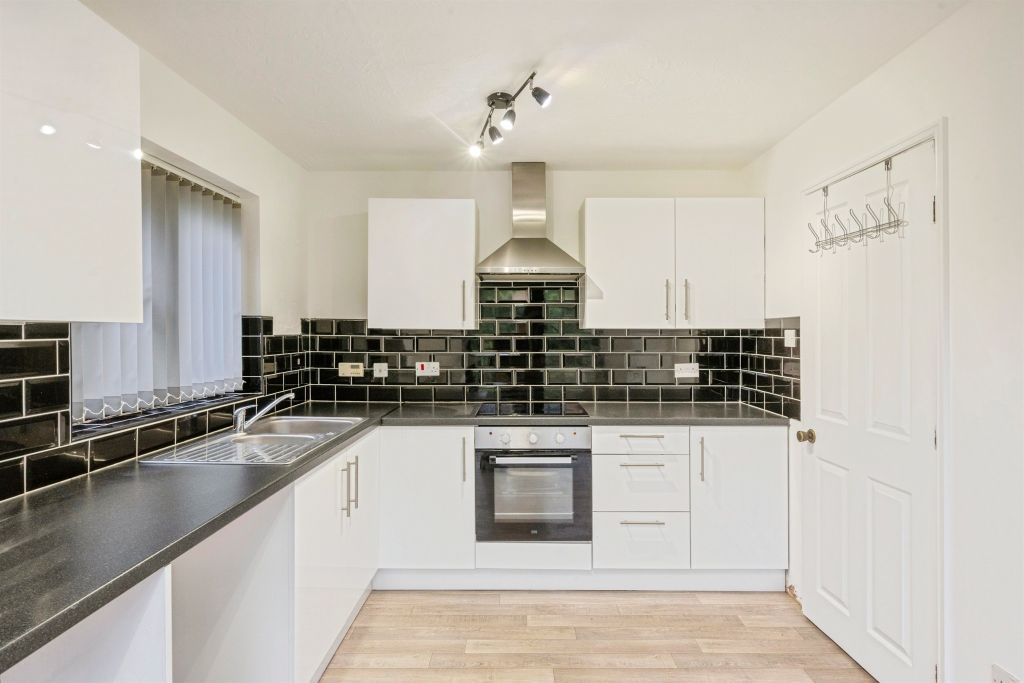 Property photo 2 of 5