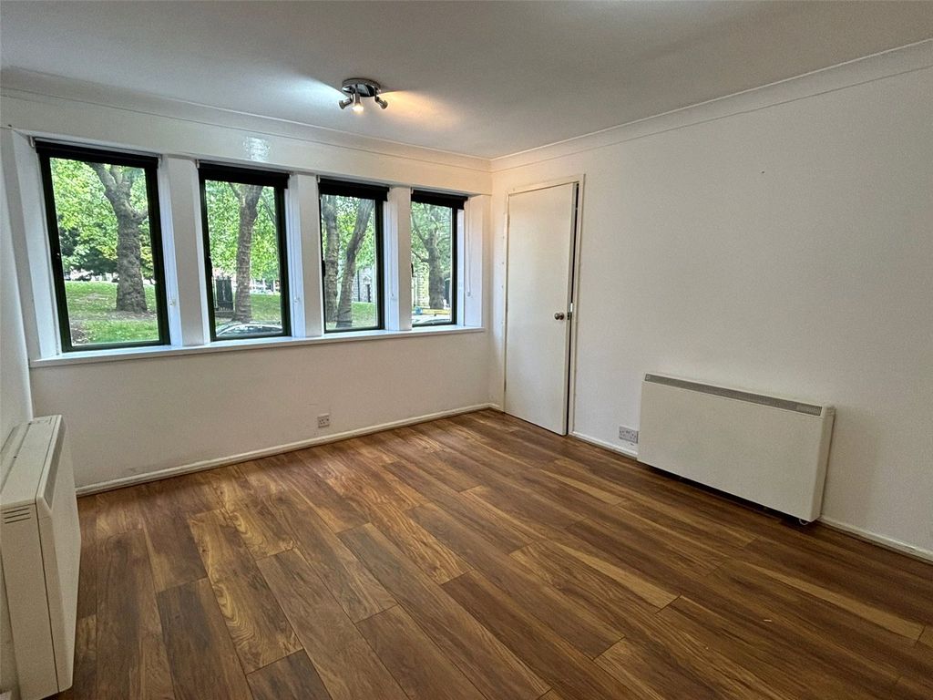 Property photo 2 of 6 Picture No. 05