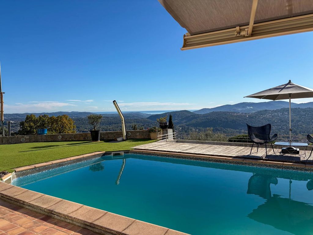 Property photo 1 of 32