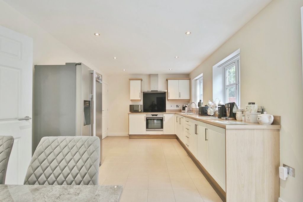 Property photo 1 of 21 4550491