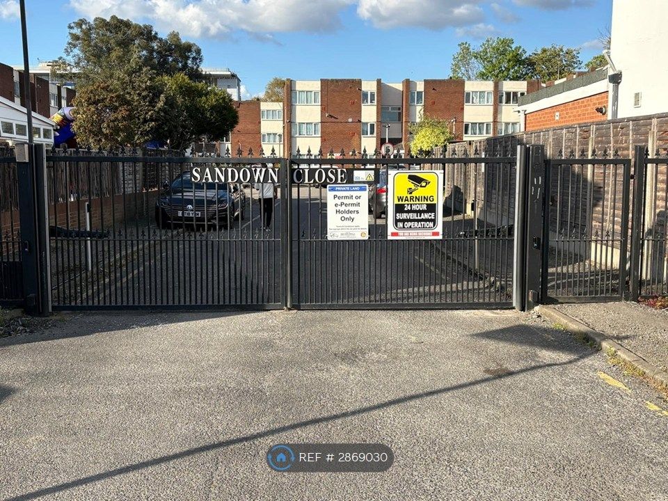 Property photo 1 of 11