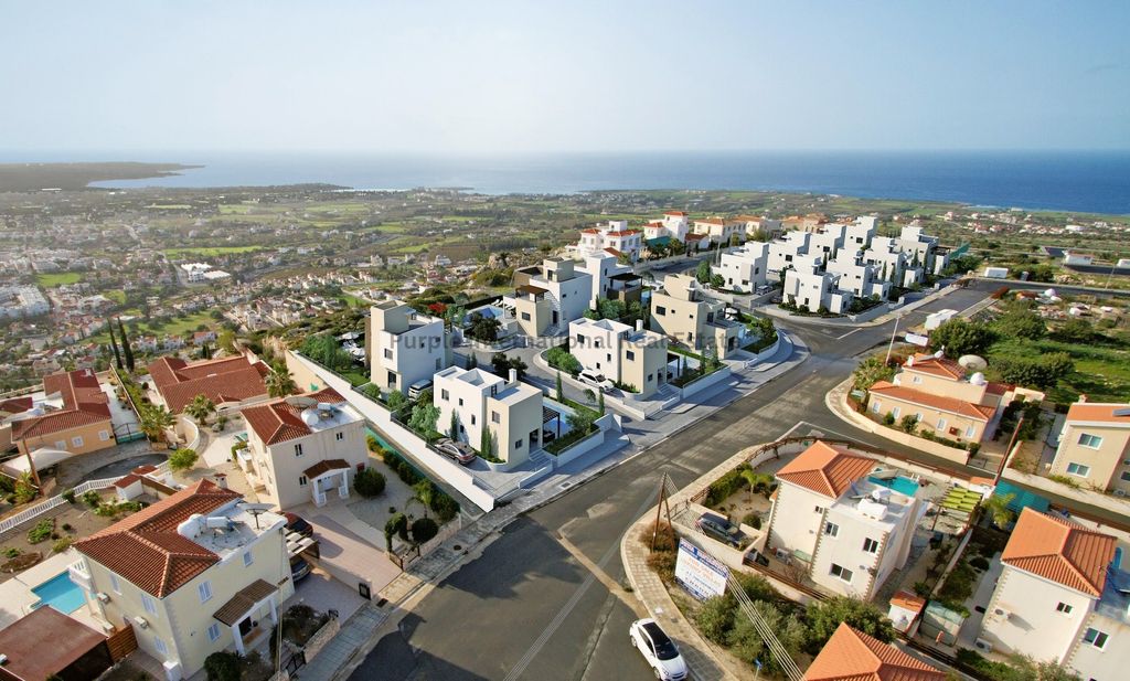 Property photo 3 of 5