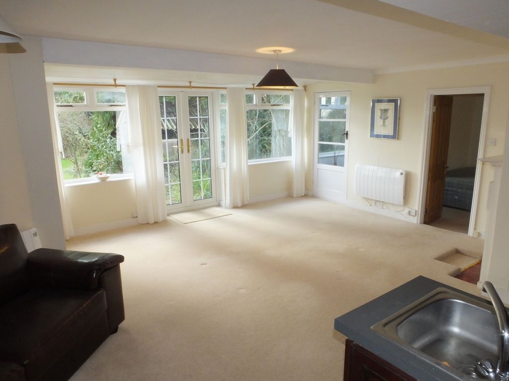Property photo 1 of 4