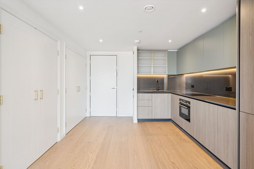 Property photo 1 of 7 Image