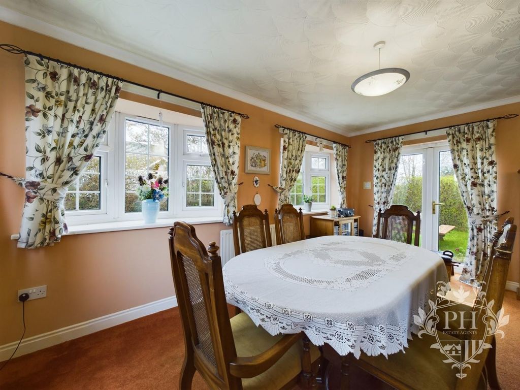 Property photo 3 of 12 Cam01415G0-Pr0280-Still002.Jpg