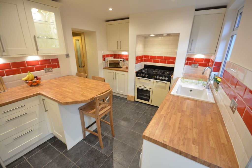 Property photo 3 of 14 Photo 21