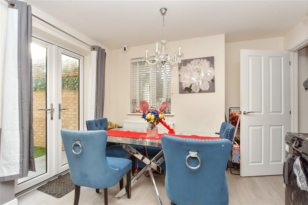 Property photo 3 of 11 Kitchen/Diner