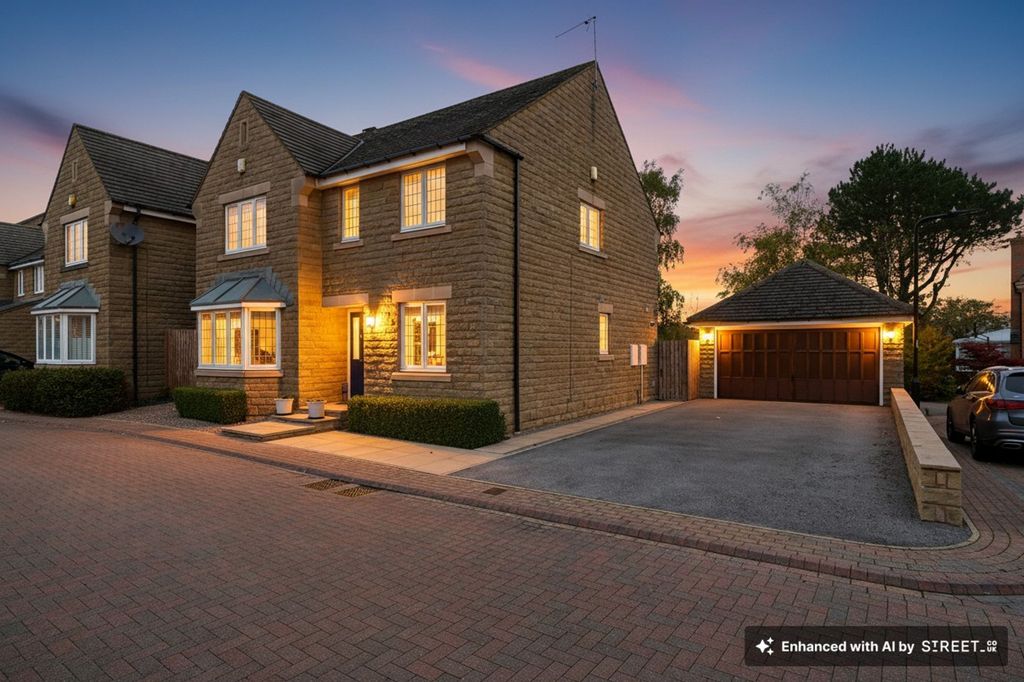 Property photo 1 of 33 Harlech Mead