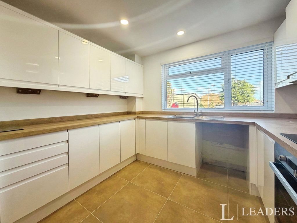 Property photo 1 of 21 Kitchen
