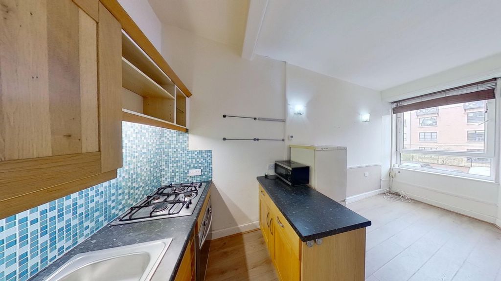 Property photo 3 of 10 Photo 3