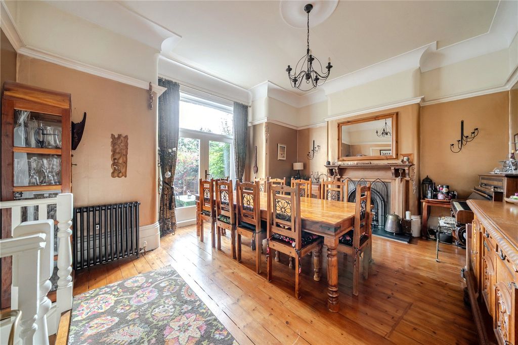 Property photo 3 of 21 Picture No. 16