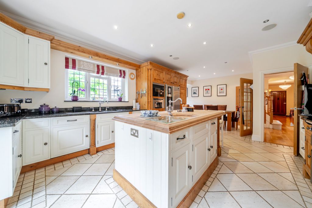 Property photo 2 of 29 1477252-17-6A293E...
