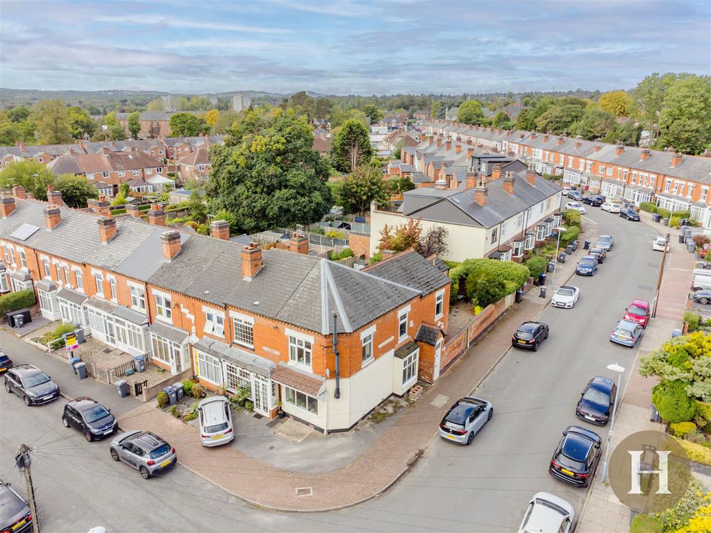 Property photo 1 of 33 Hadleigh Estate Agents-41.Jpg