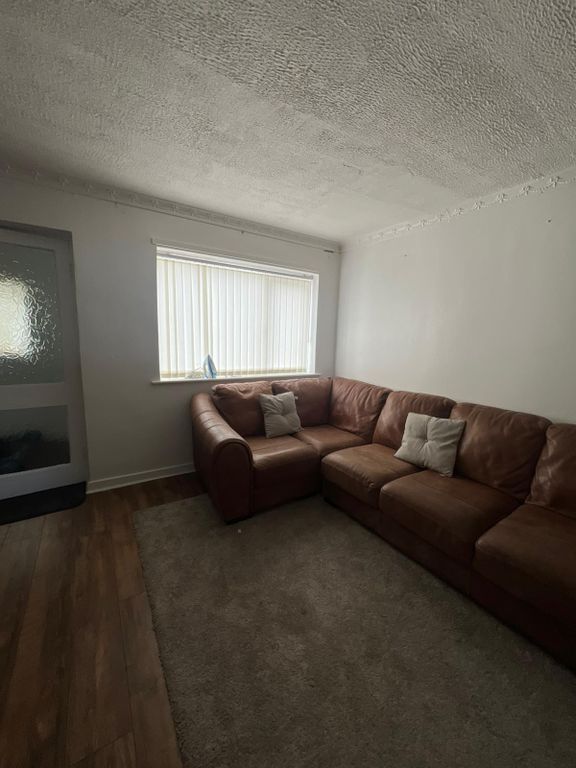 Property photo 2 of 14 Gallery