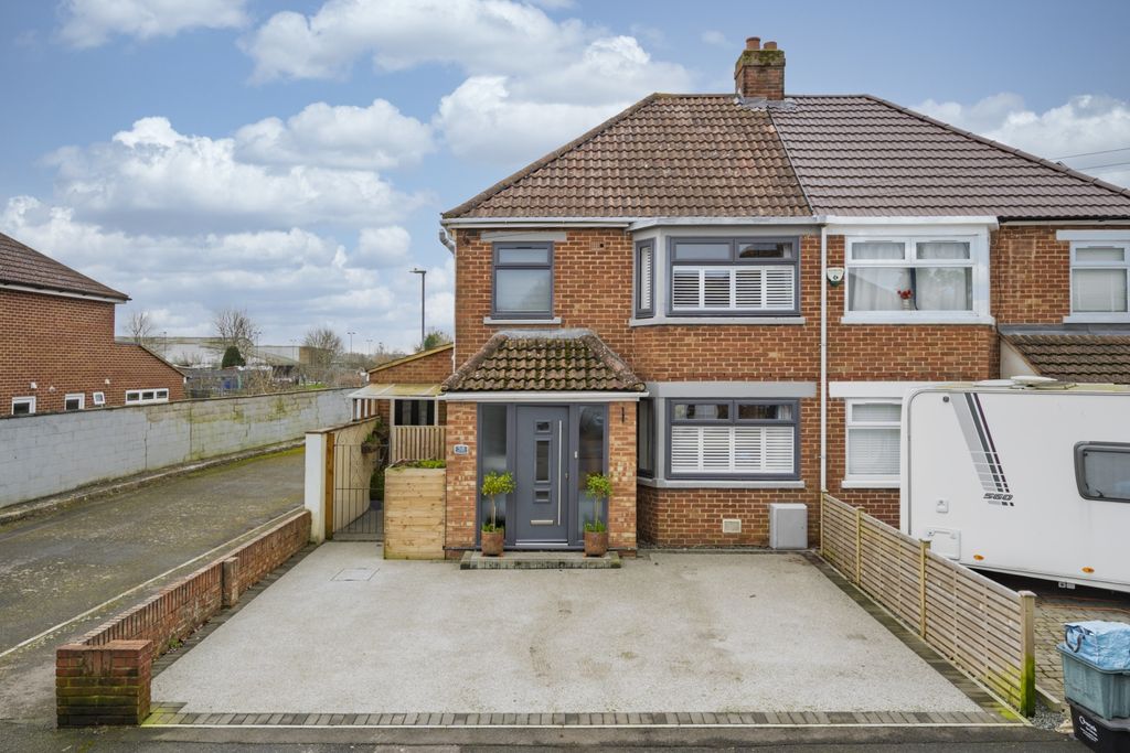 Property photo 1 of 25 Dsc_4694-Edit