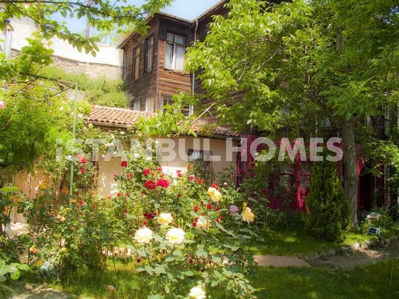 Property photo 3 of 28