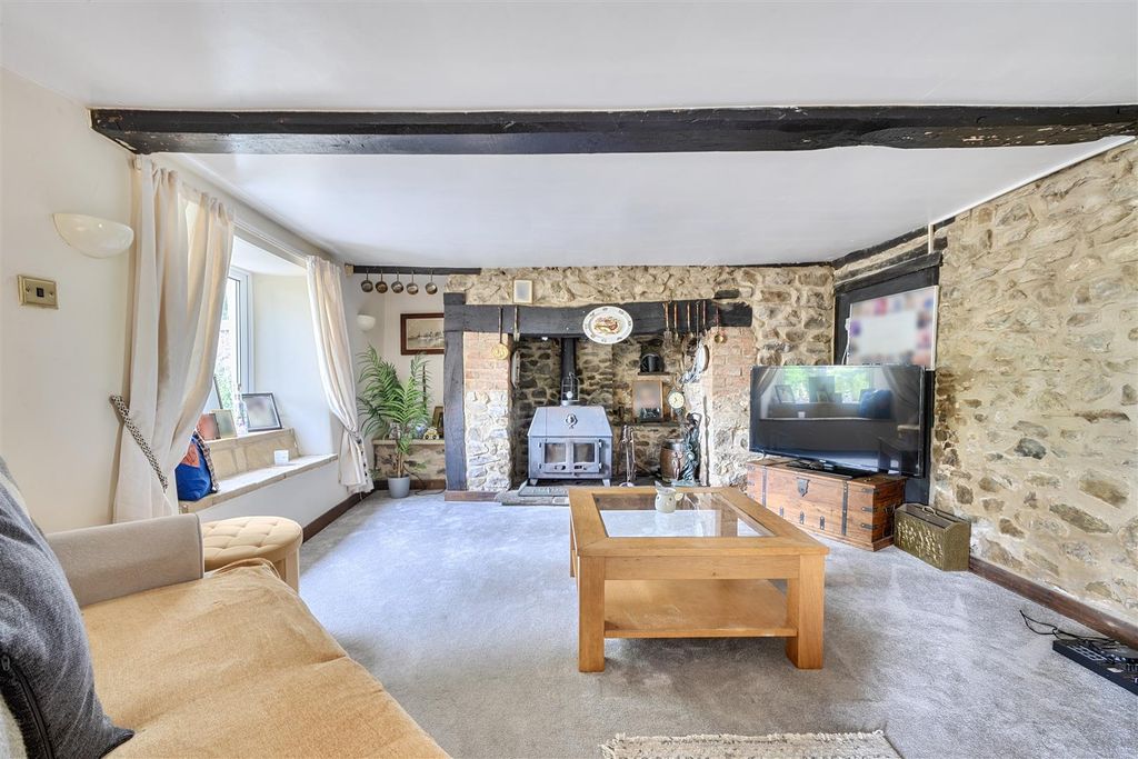 Property photo 2 of 14