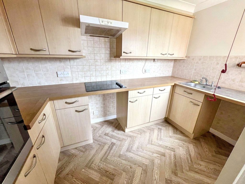 Property photo 3 of 10