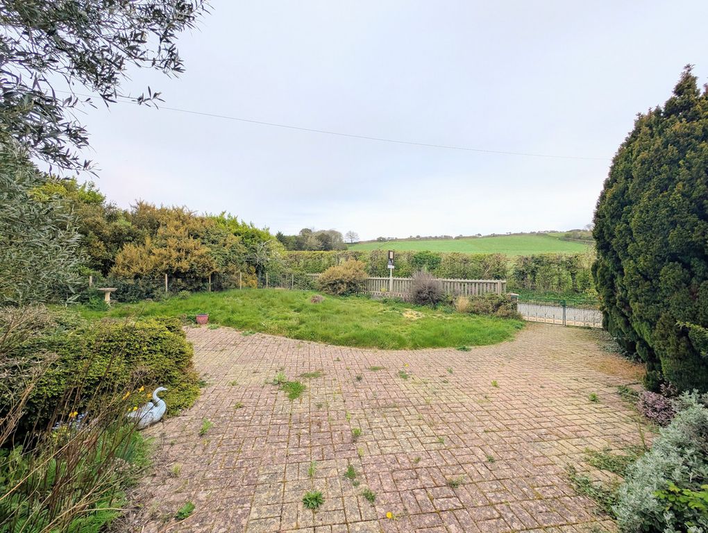 Property photo 2 of 4