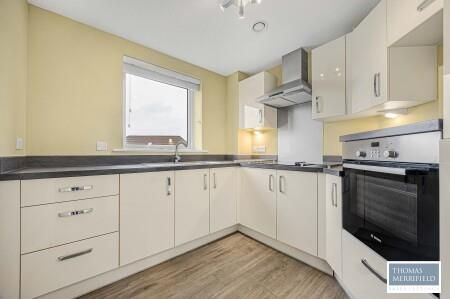 Property photo 2 of 10 6609985_Thumb.Jpg