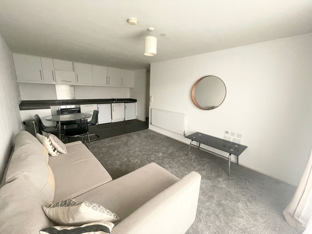 Property photo 2 of 11