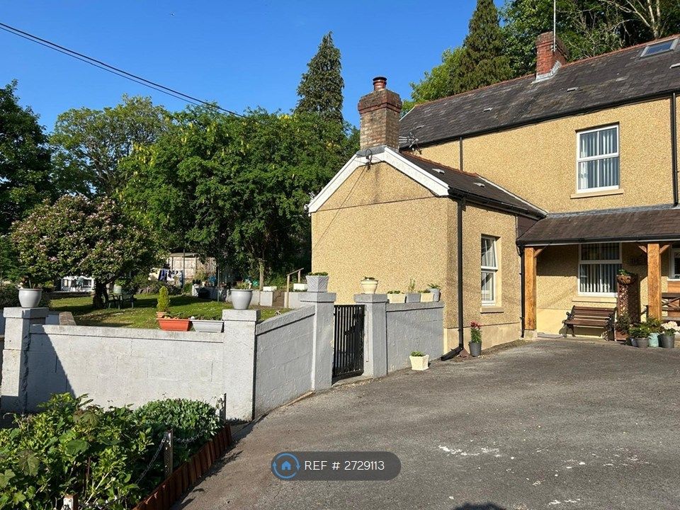 Property photo 3 of 23