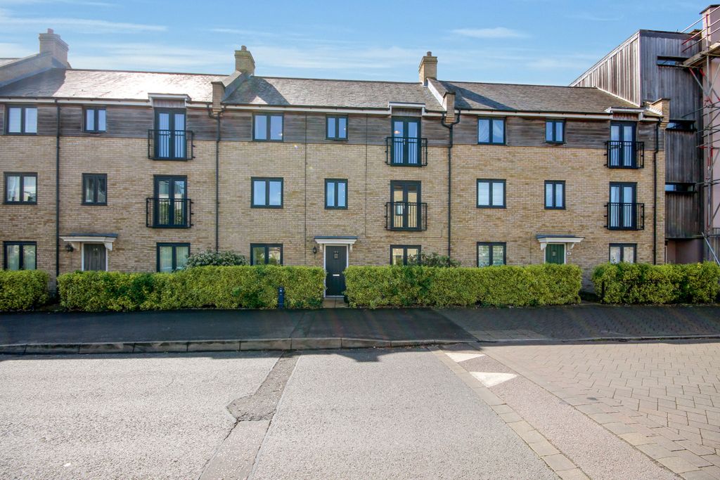Property photo 1 of 16 Img_7983