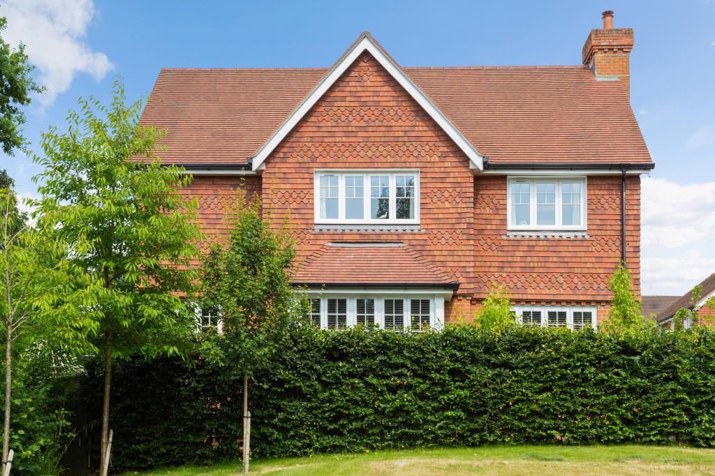 Property photo 2 of 24