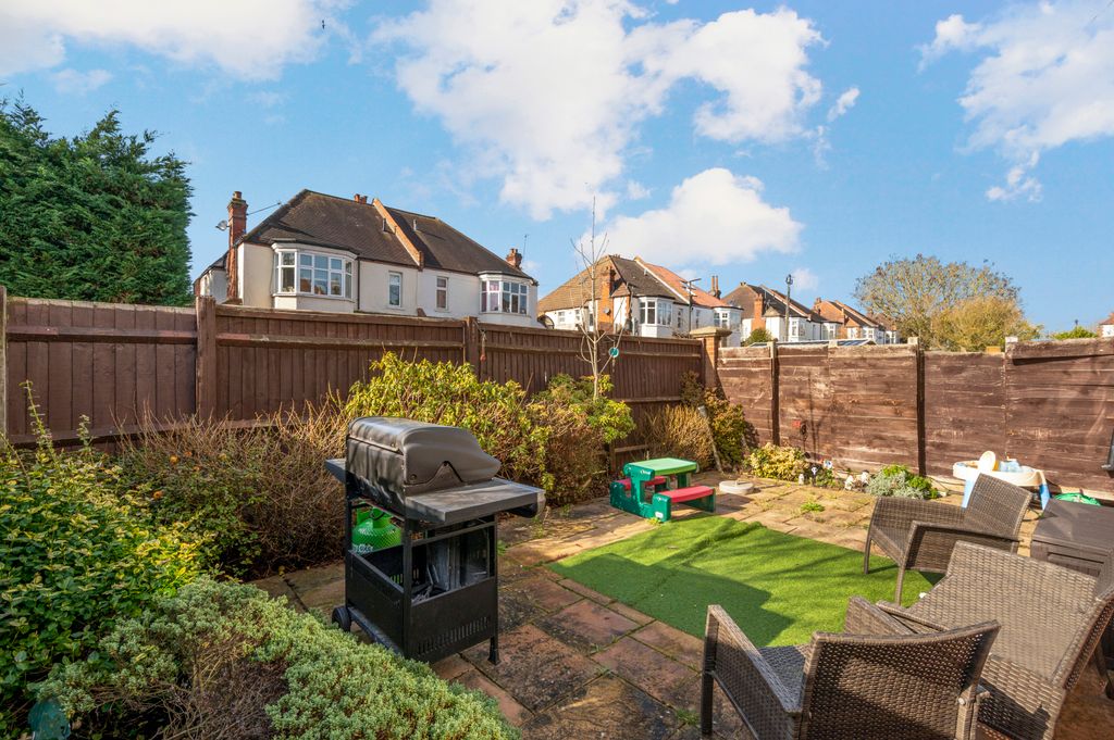 Property photo 3 of 16 Picture No. 22
