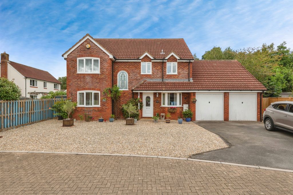 Property photo 1 of 17