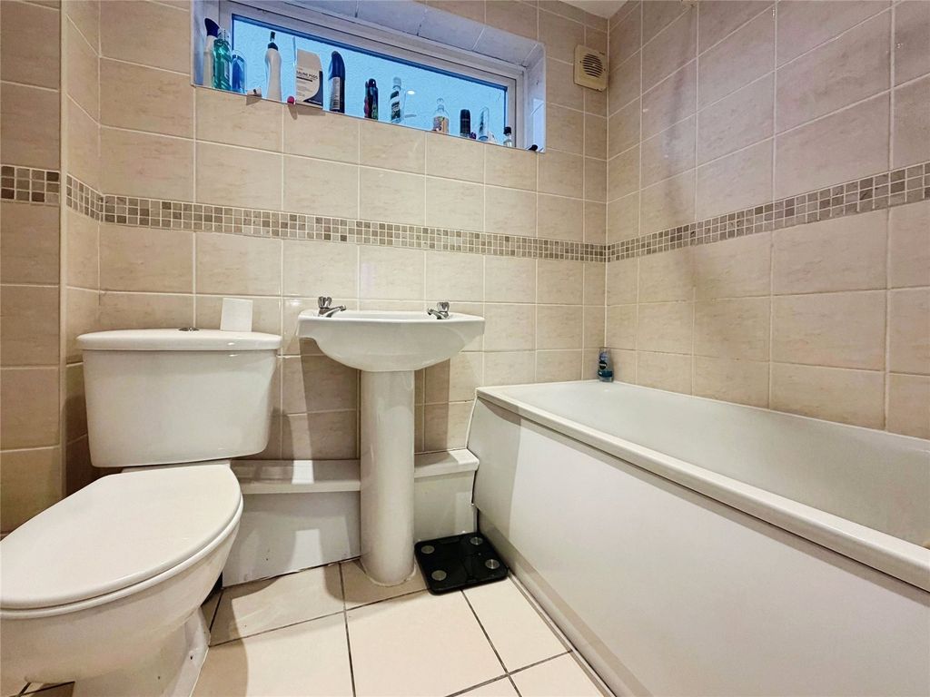 Property photo 3 of 7 Picture No. 09