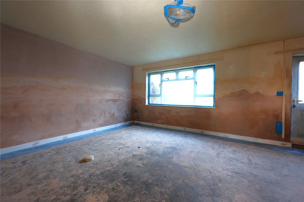 Property photo 2 of 19 Picture No. 02