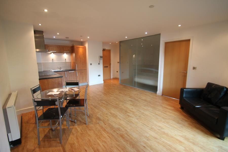 Property photo 3 of 6 Picture No. 04