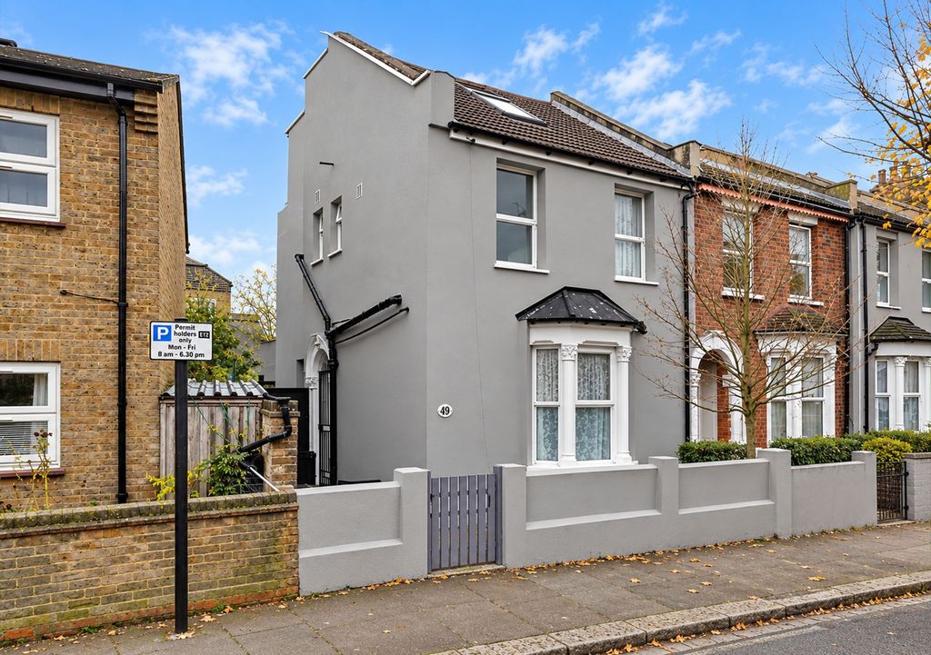 Property photo 1 of 10