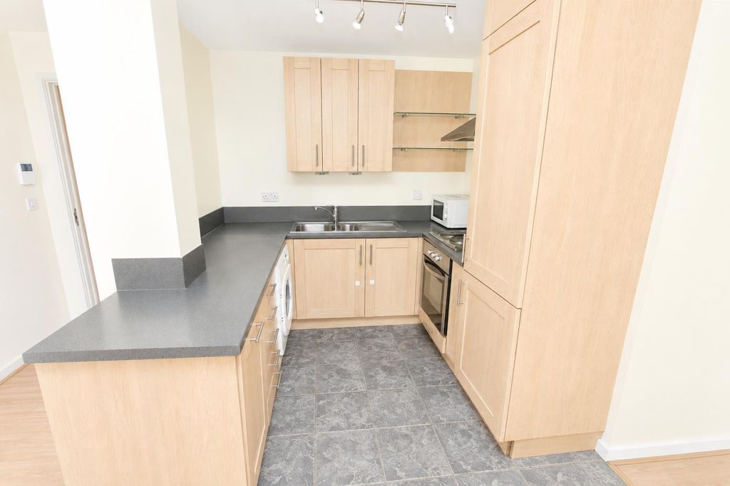 Property photo 2 of 9 2.Png