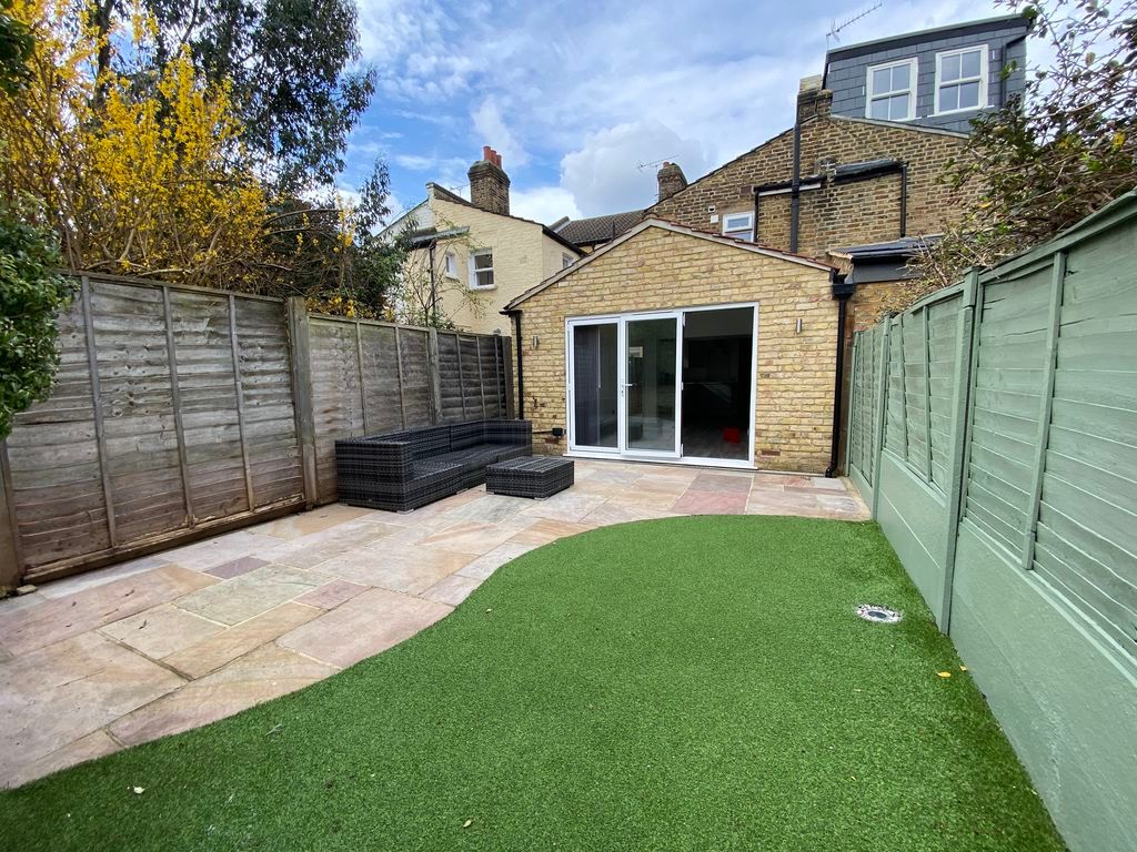 Property photo 2 of 13 Photo 14